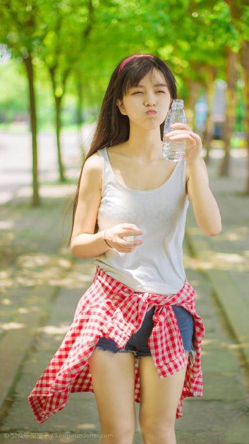 爱游戏-PSG.LGD选手国际舞台表现出色，psg.lgd成员