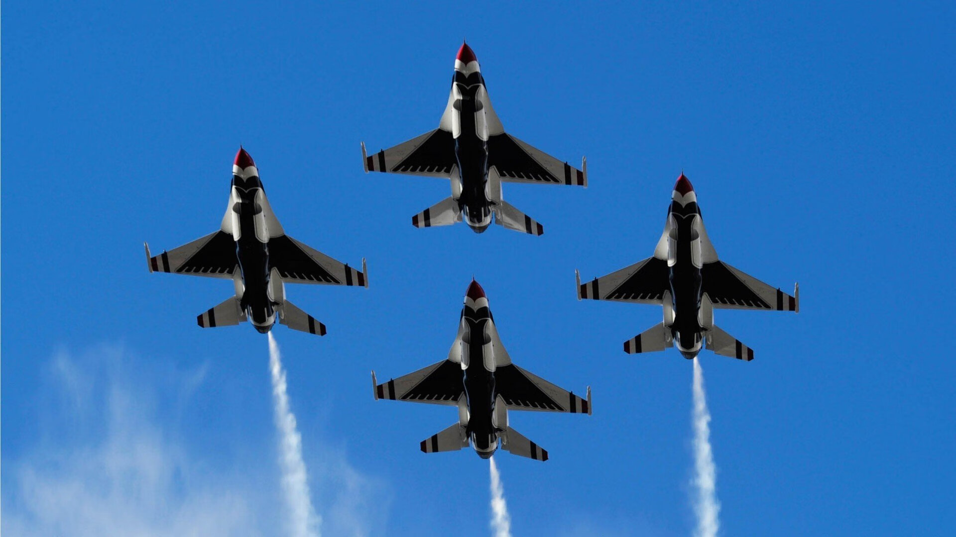 南安普顿客场逼平埃弗顿，英超保级压力继续存在，南安普顿是英超球队吗_