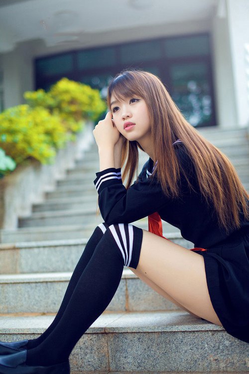 世界青少年雪地徒步挑战赛在东北热情开跑，雪地徒步穿越